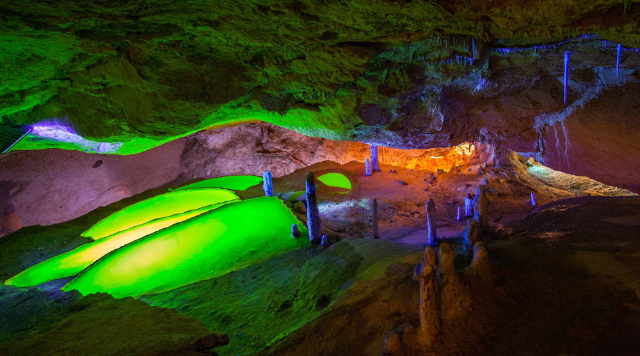 Grotte de Can Marçà - Puerto de San Miguel - Ibiza | Secret World Trip Planner