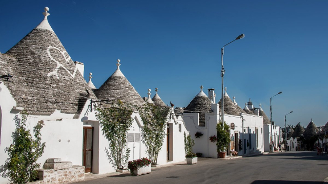 Monti rajons - Alberobello | Secret World Trip Planner