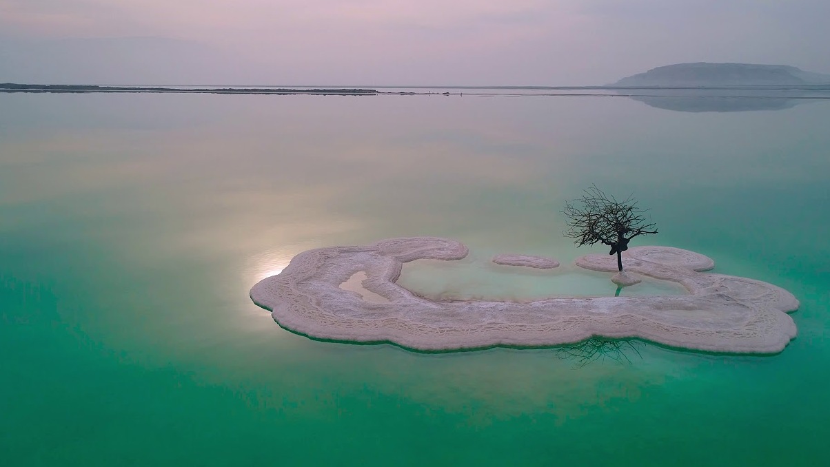 L'isola di sale del Mar Morto - Ein Bokek beach | Secret World Trip Planner