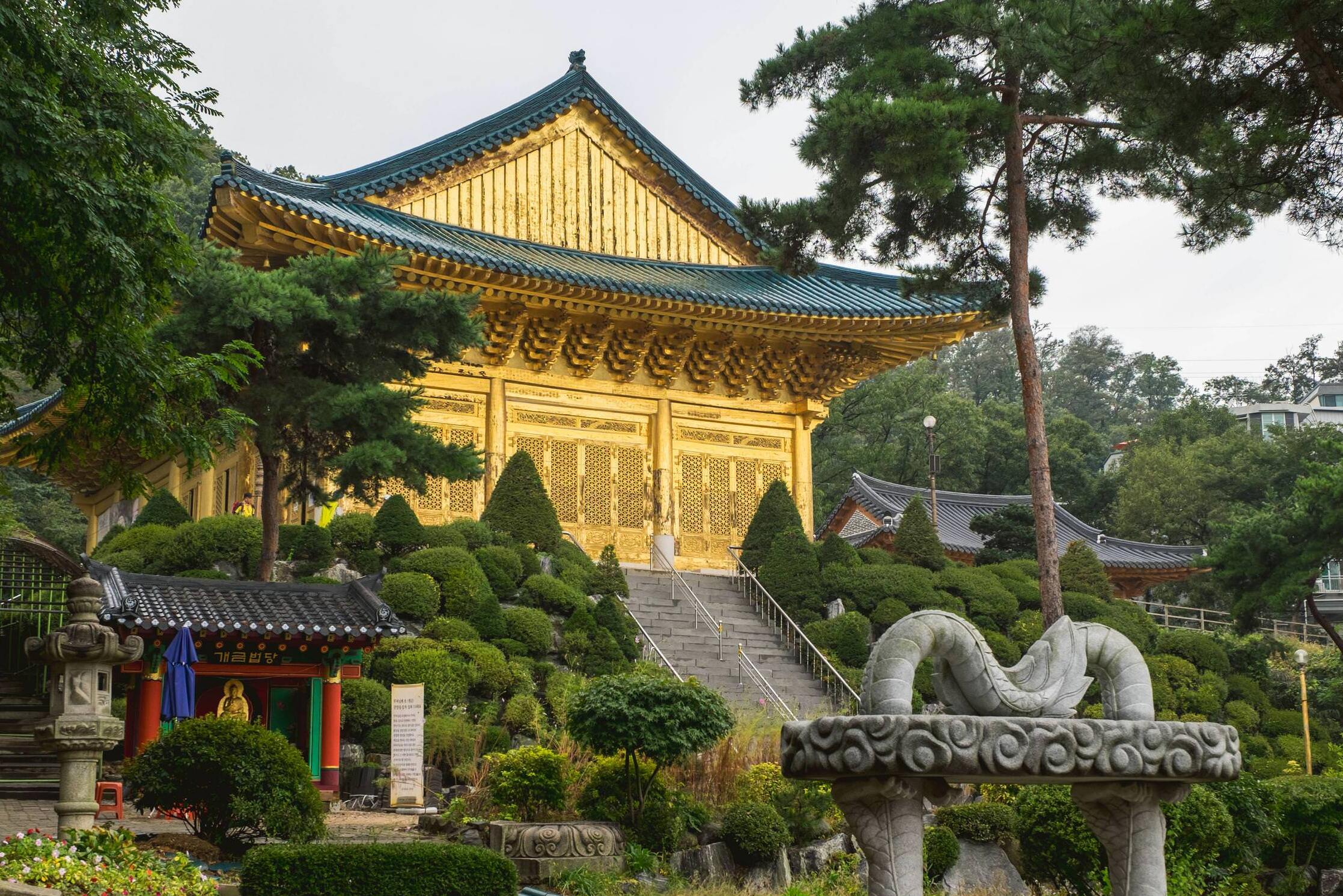 Suguksa Temple, the only golden temple in Korea — Galhyeon-dong