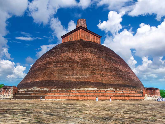 ເຈຕະວະນາຣາມ - Anuradhapura | Secret World Trip Planner