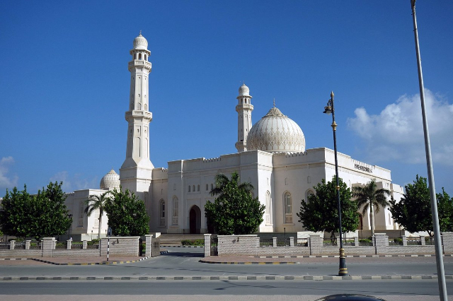 Sultan Qaboos' store moské - Salalah | Secret World Trip Planner