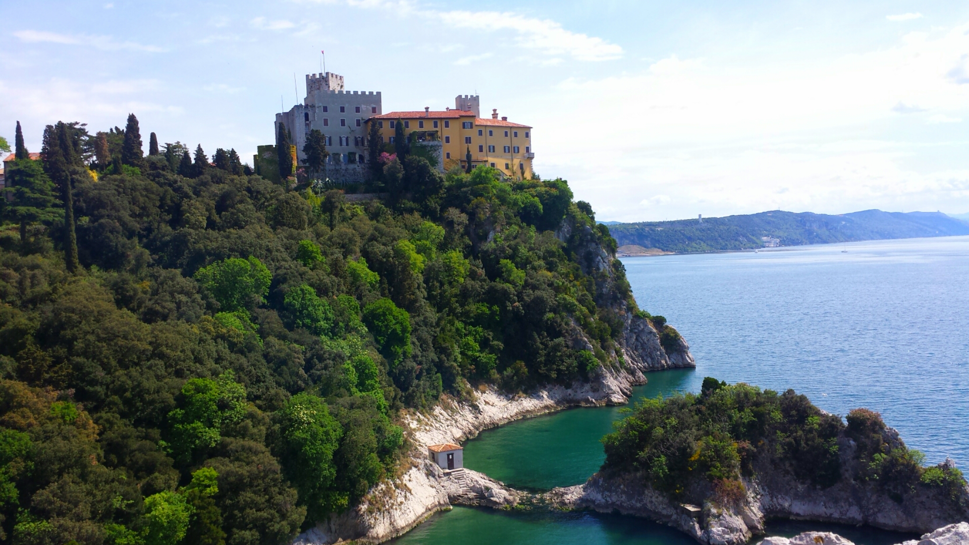 ഡ്യൂനോ കോട്ട - Duino | Secret World Trip Planner