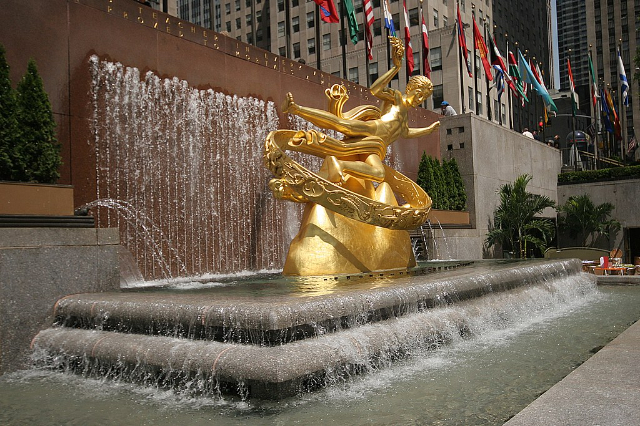 น้ำพุโพรมีธีอุส - New York | Secret World Trip Planner