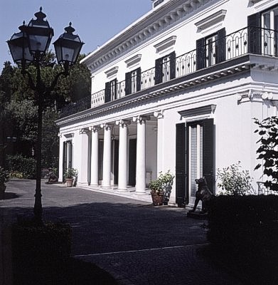 Віла Розберы ў Пасіліпа - Napoli | Secret World Trip Planner