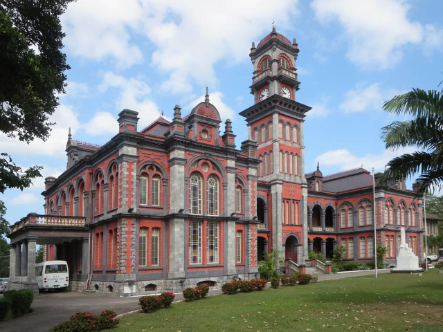Королевский колледж королевы - Port of Spain | Secret World Trip Planner