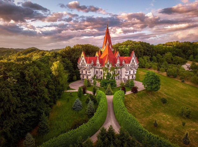 Carska palača - Jurjevec | Secret World Trip Planner