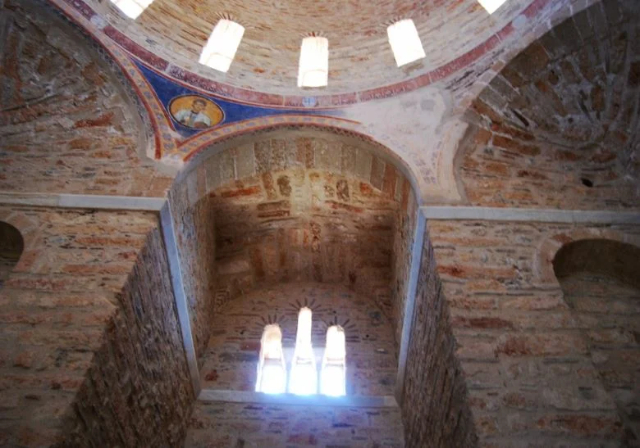 Kostel Agia Sofia - Monemvasia | Secret World Trip Planner