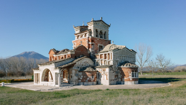 Kirche von Agia Fotini Mantineias - Mantineia | Secret World Trip Planner