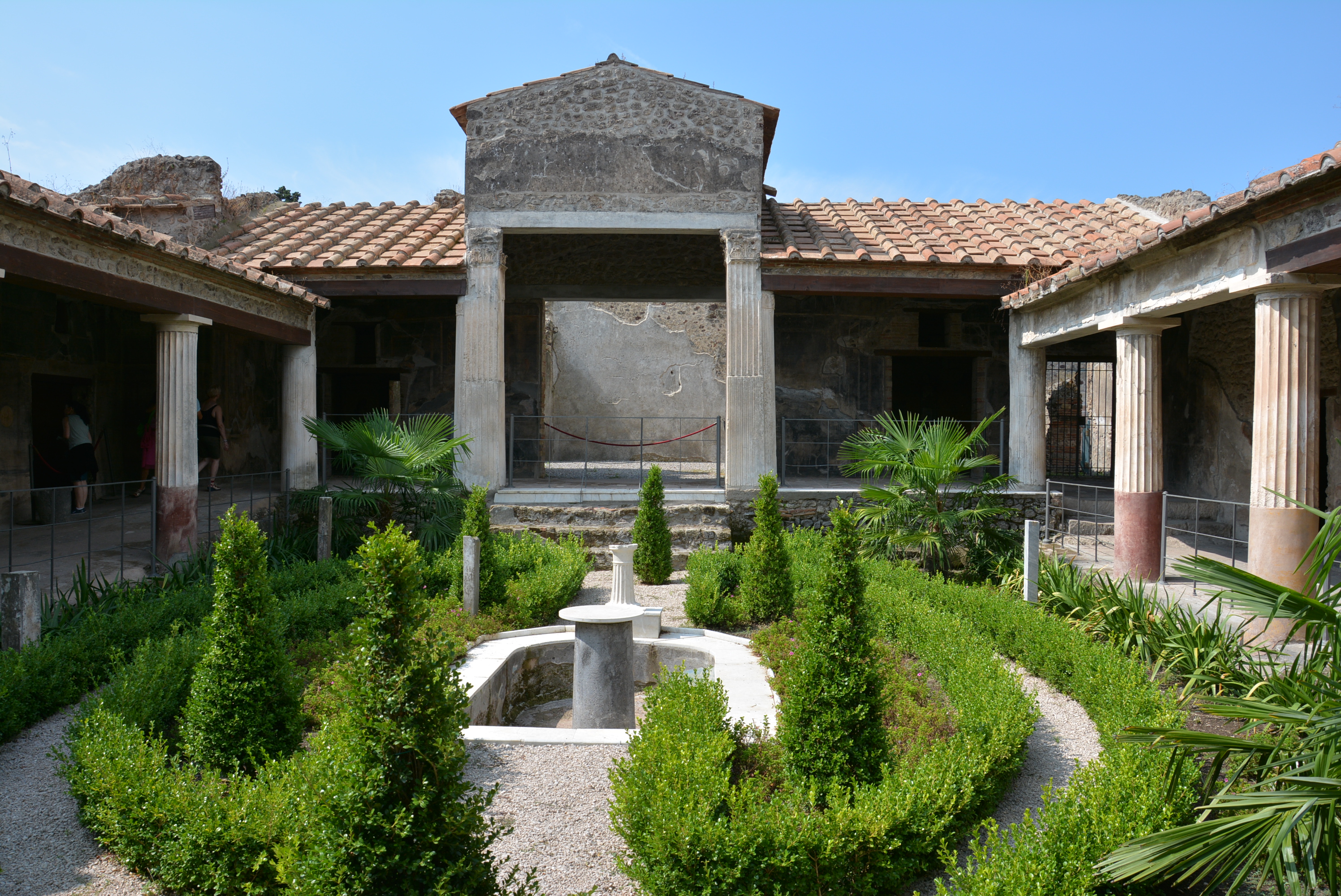 Nhà của Amorini Dorati  - Via Dei Vesuvio | Secret World Trip Planner