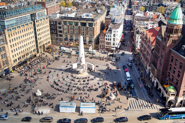 Piazza Dam - Amsterdam | Secret World Trip Planner