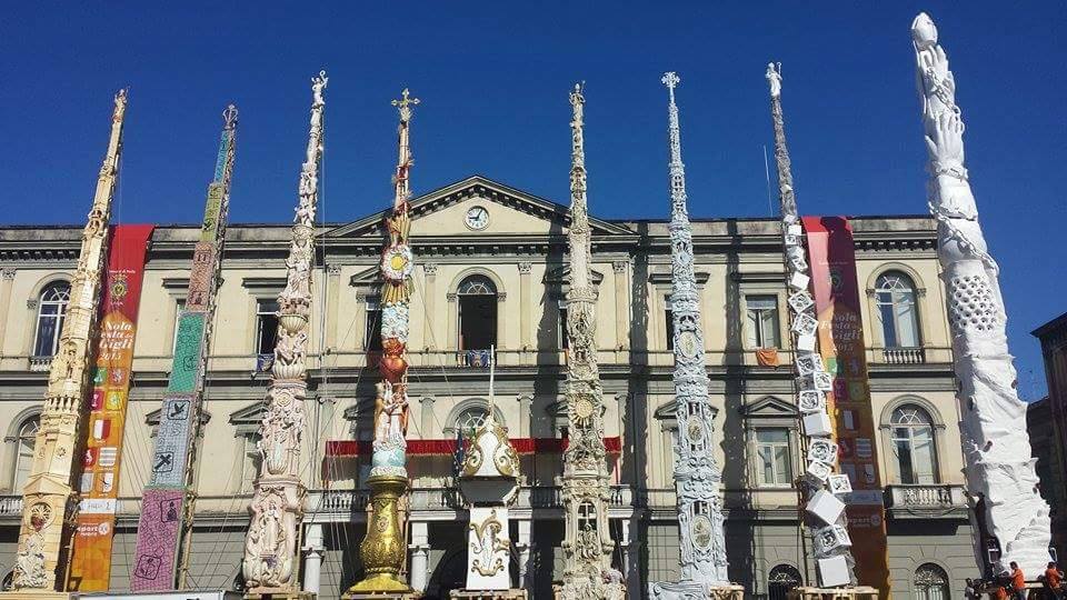 งานฉลองดอกลิลลี่แห่งโนลา - Nola | Secret World Trip Planner