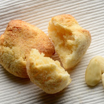 Makronen von Mombaruzzo - Mombaruzzo | Secret World Trip Planner