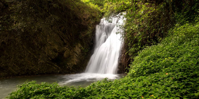 Chutes d'eau de Stenosia - Στενωσιά | Secret World Trip Planner
