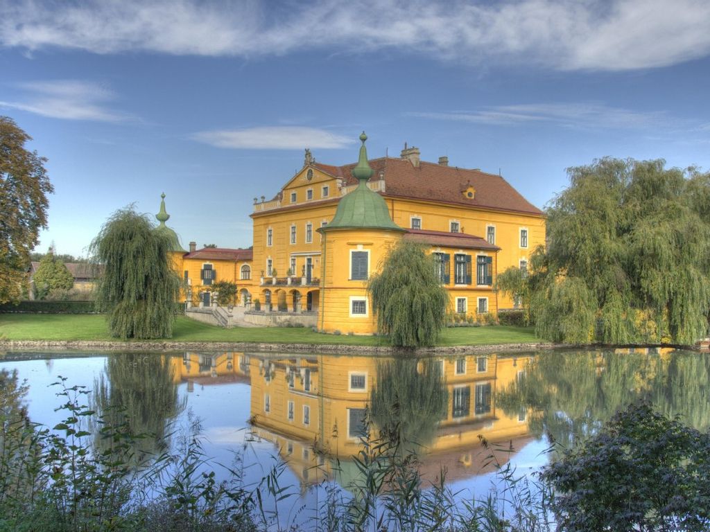 Schloss Wasserburg - Wasserburg (Bodensee) | Secret World Trip Planner