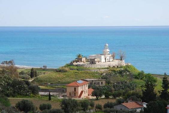 Hotel / Punta Stilo Lighthouse - Punta Stilo | Secret World Trip Planner