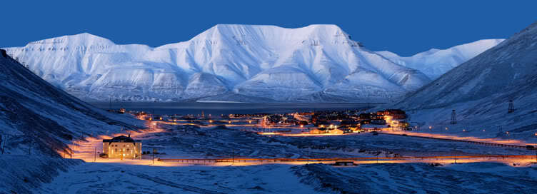 One of the northernmost towns on earth: Longyearby — Longyearbyen