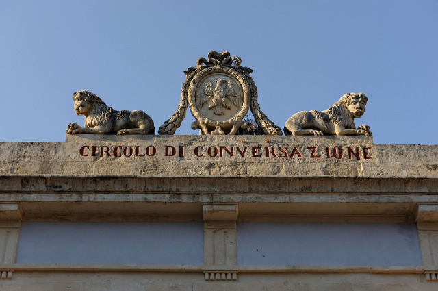 Mduara wa Mazungumzo - Ragusa | Secret World Trip Planner