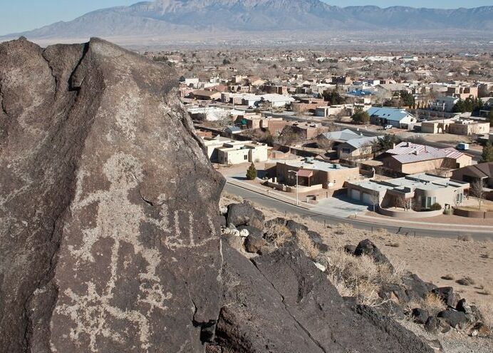 Hình Khắc Tượng Đài Quốc Gia - Albuquerque | Secret World Trip Planner