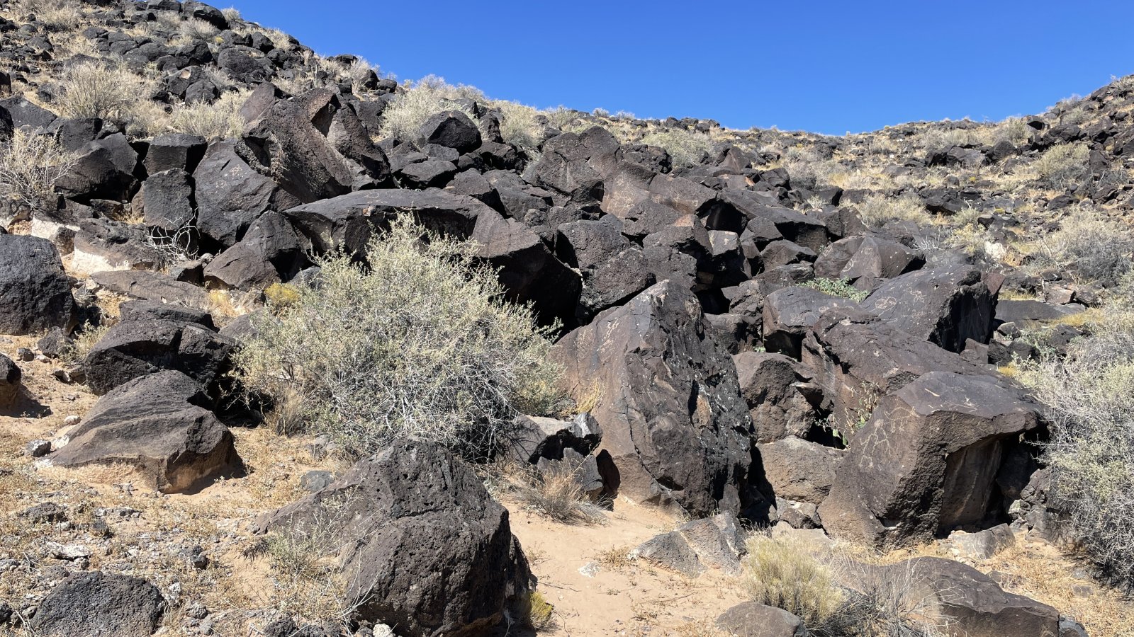 Hình Khắc Tượng Đài Quốc Gia - Albuquerque | Secret World Trip Planner