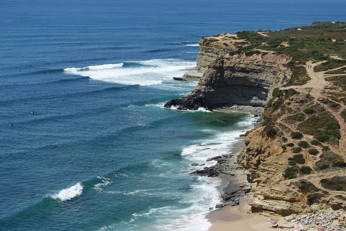エリセイラ|高い崖の上の小さな漁村  - Ericeira | Secret World Trip Planner