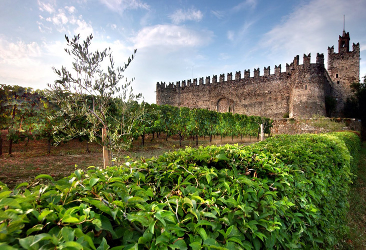 Bornato slott och Villa Orlando - Bornato | Secret World Trip Planner