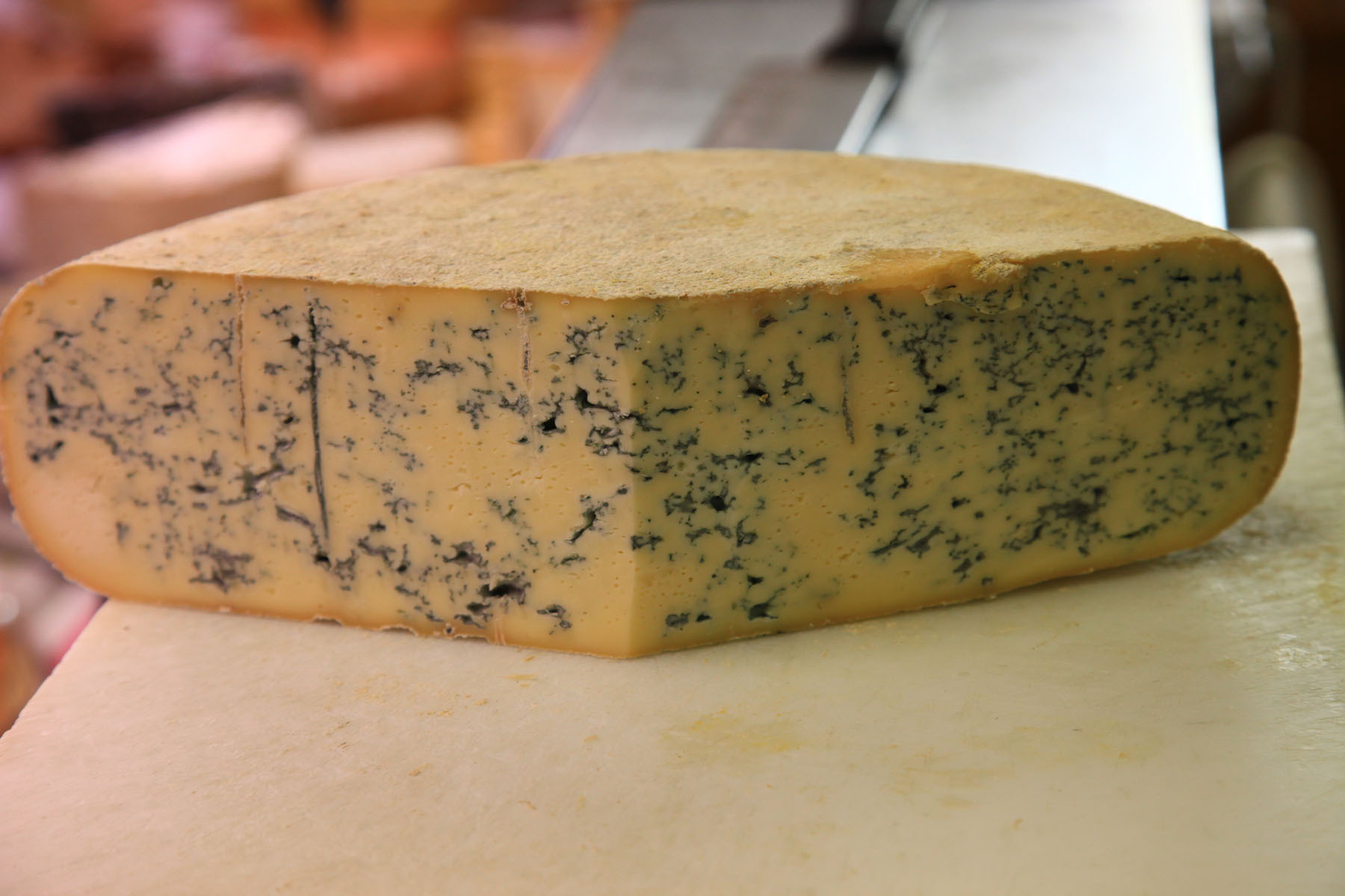 Blue de heks - Lajoux | Secret World Trip Planner