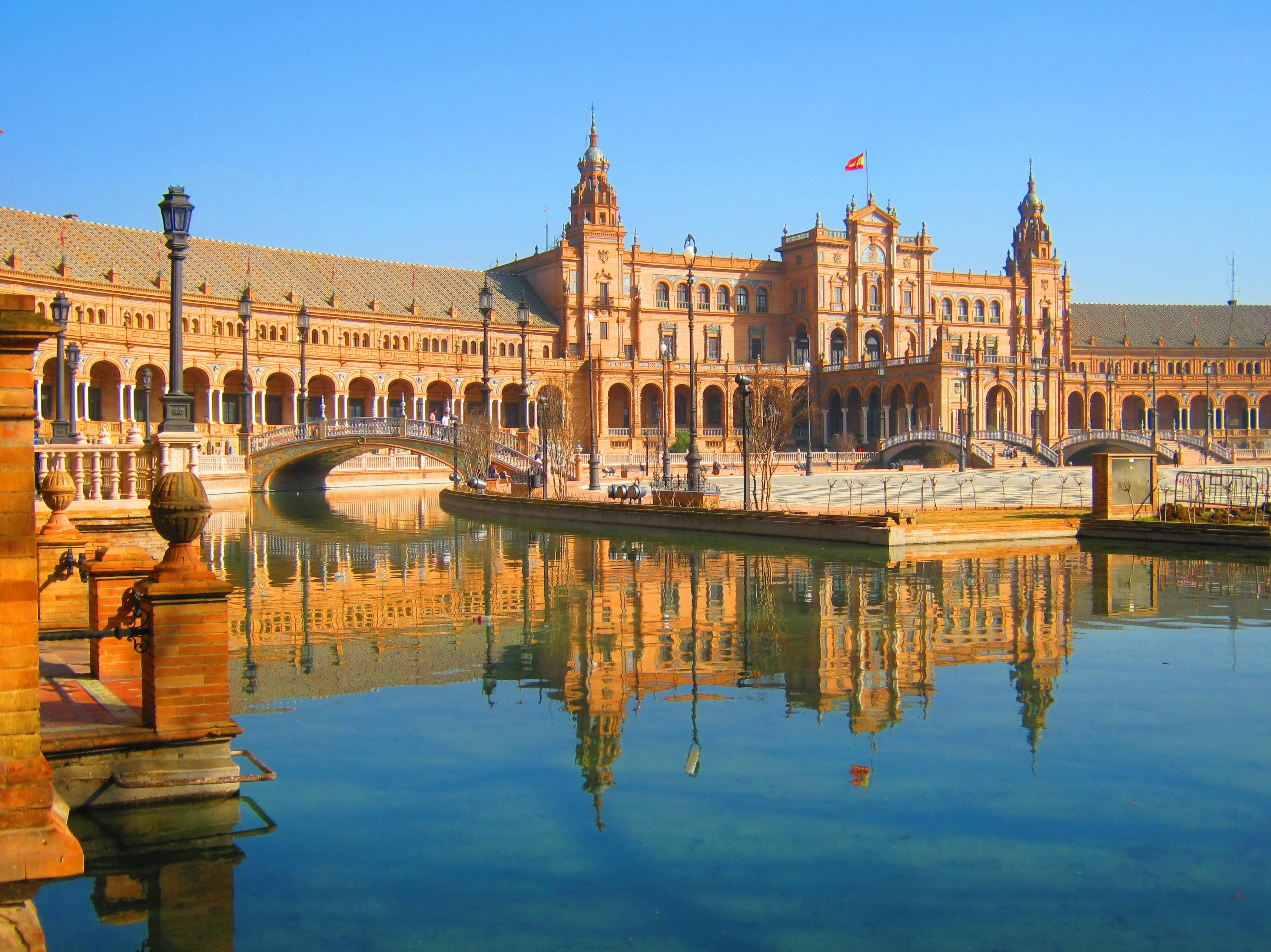 Langkah Spanyol Siviglia - Sevilla | Secret World Trip Planner