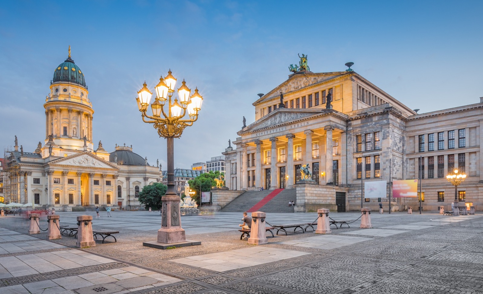 Gendarmenmarkt ni labda zaidi majestic ya Mraba katika Berlin - Berlin | Secret World Trip Planner
