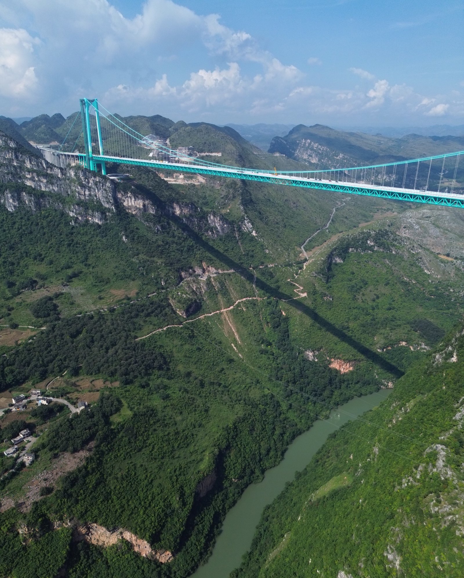 Zhangjiajie Glass Bridge - Zhangjiajie Shi | Secret World Trip Planner