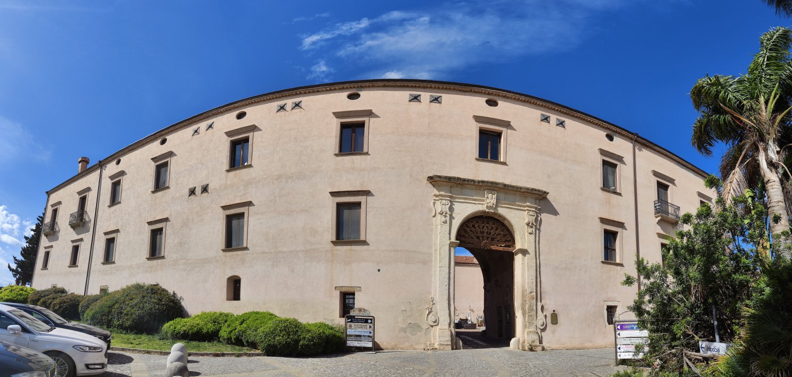 Baronialski Grad Policoro  - Policoro | Secret World Trip Planner