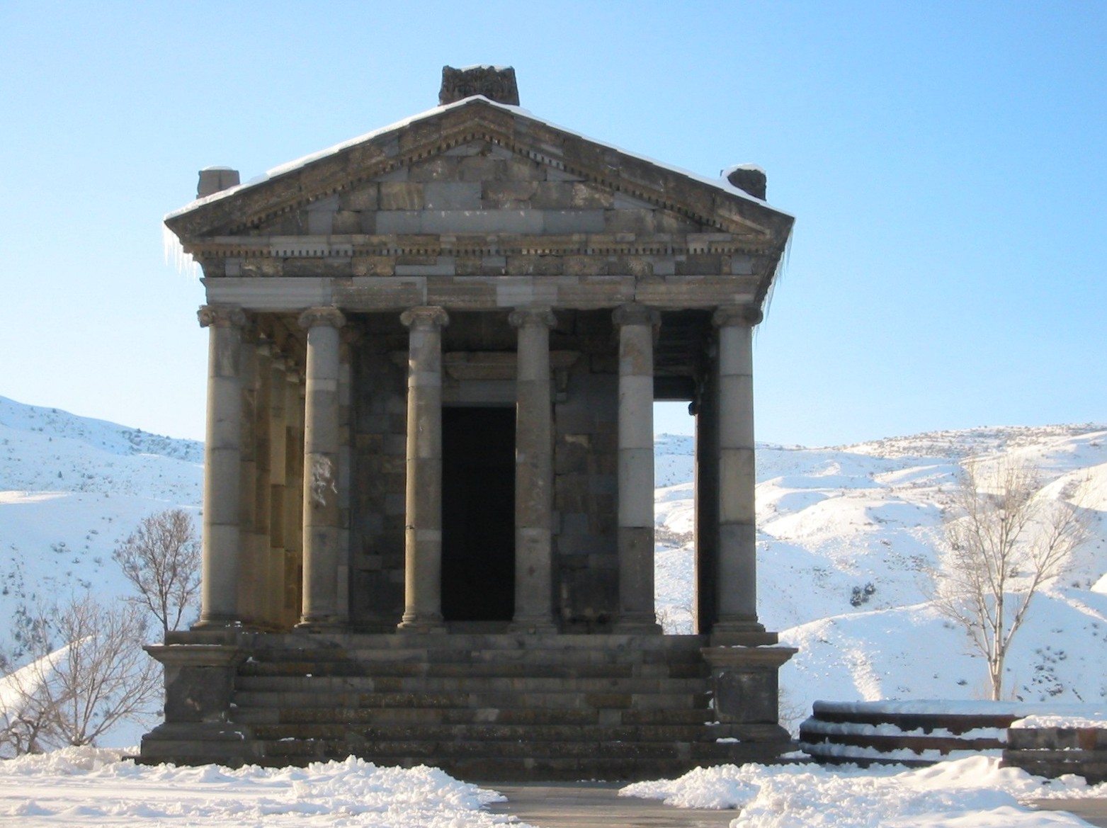 Храм Гарни - Garni | Secret World Trip Planner