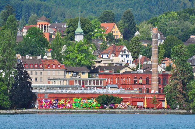 रातो कारखाना - Zürich | Secret World Trip Planner