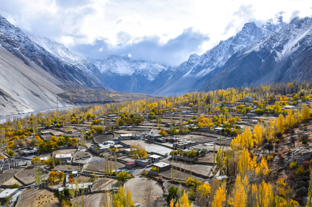 GULMIT VILLAGE, GILGIT BALTISTAN - Gilgit-Baltistan | Secret World Trip Planner
