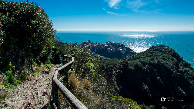 青い道 - 19016 Vernazza SP | Secret World Trip Planner