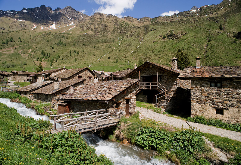 Huizen van Gezicht - Ponte di Legno | Secret World Trip Planner