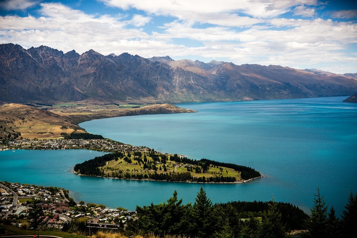 Lake Wakatipu - Lago Wakatipu | Secret World Trip Planner