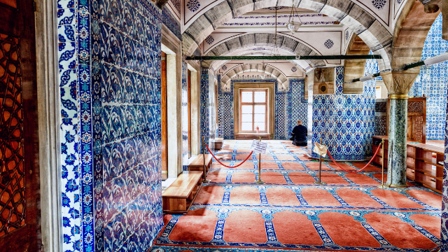 Rüstem Paşa Camii - Moschea di Rüstem Pascià | Secret World Trip Planner