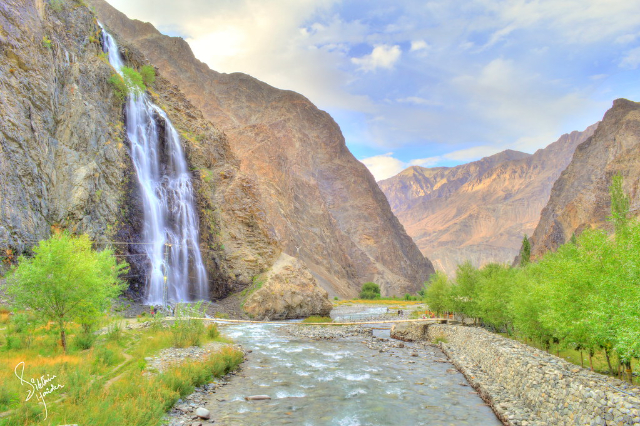 Manthokha Waterfall — Akhonpa Waterfall