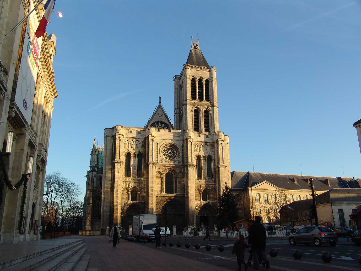 Basilique de Saint-Denis - Saint-Denis | Secret World Trip Planner