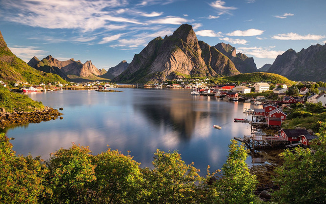 Il villaggio mozzafiato di Reine, Norvegia — Reine