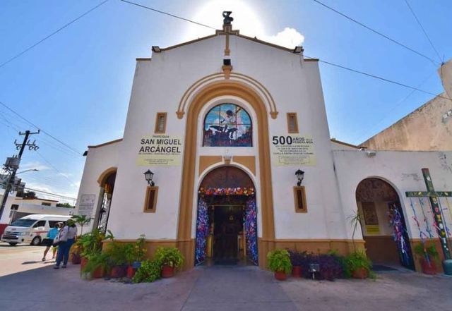 સાન મિગુએલનું કેથેડ્રલ - San Miguel de Cozumel | Secret World Trip Planner
