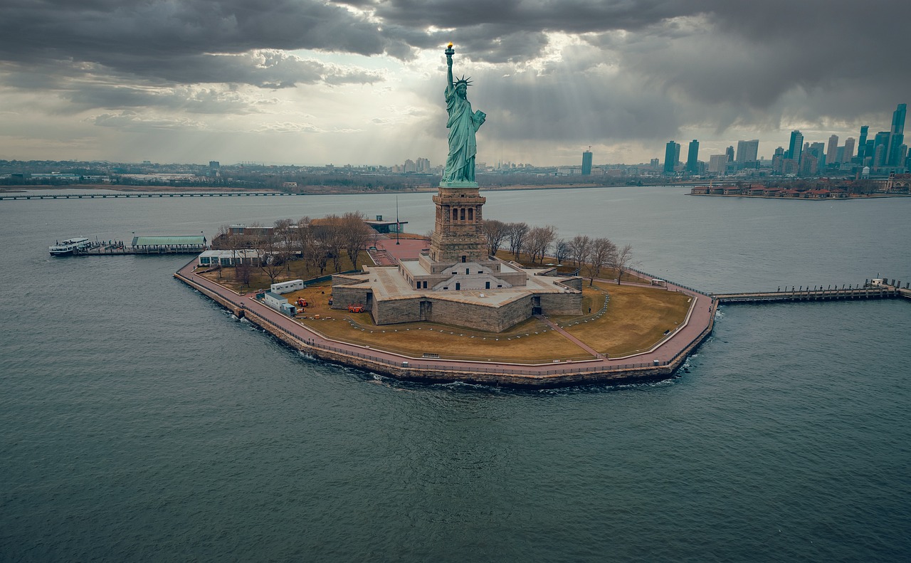 Ne | York / Ellis Island  - Ellis Island | Secret World Trip Planner
