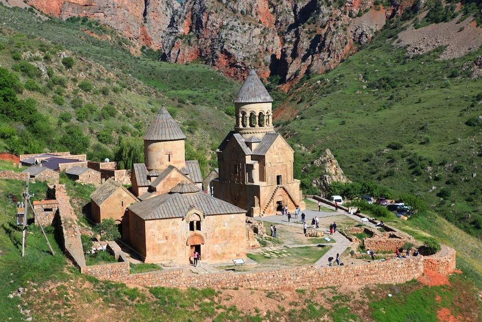 Монастырь Нораванк - Vayots Dzor | Secret World Trip Planner