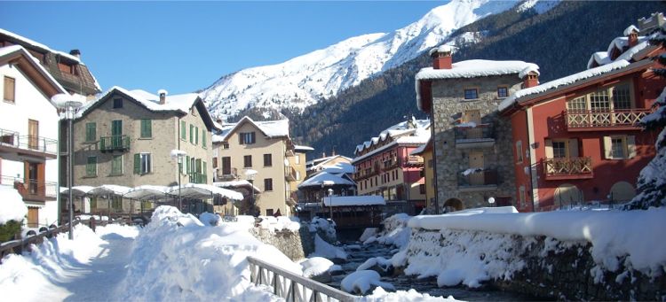 ਲੱਕੜ ਦਾ ਪੁਲ - Ponte di Legno | Secret World Trip Planner