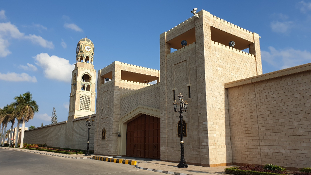 کاخ الحسن - Salalah | Secret World Trip Planner