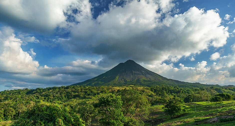 Costa Rica and the active Arenal Volcano — Provincia di Alajuela