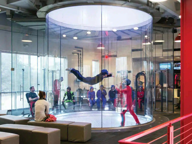 Indendørs faldskærmsudspring: Tag springet uden at springe hos iFly Westchester — Yonkers