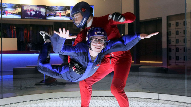 Indendørs faldskærmsudspring: Tag springet uden at springe hos iFly Westchester - Yonkers | Secret World Trip Planner