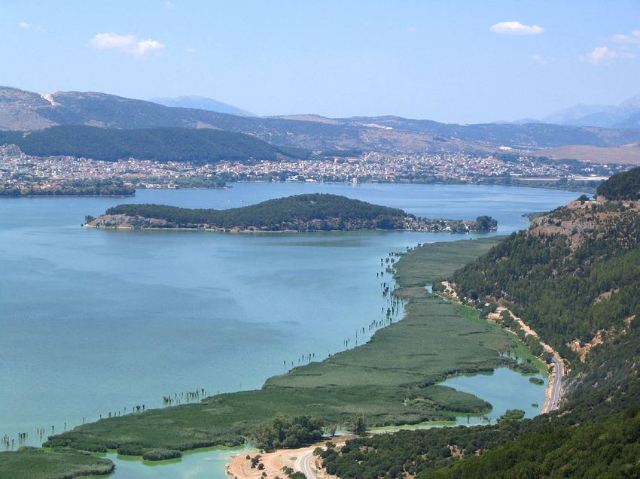 Kouzelný ostrov Ioannina: Zkoumání kulturních pokladů Nisi - Ioannina Island | Secret World Trip Planner
